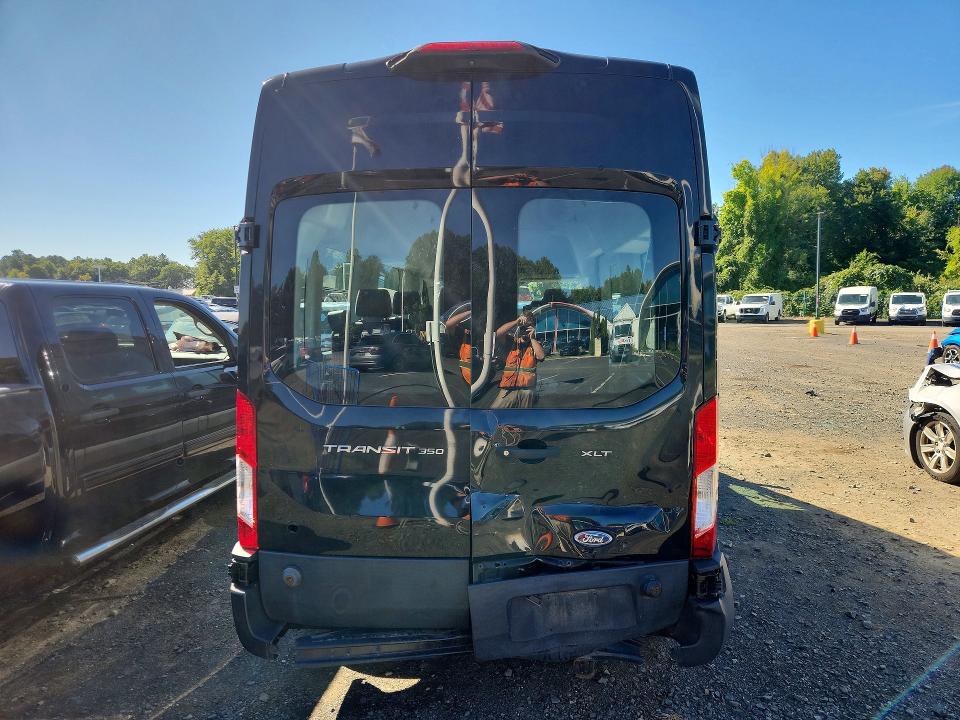 68039606 :رقم المزاد ، 1FBAX2XM0KKA82652 vin ، 2019 Ford Transit مزاد بيع