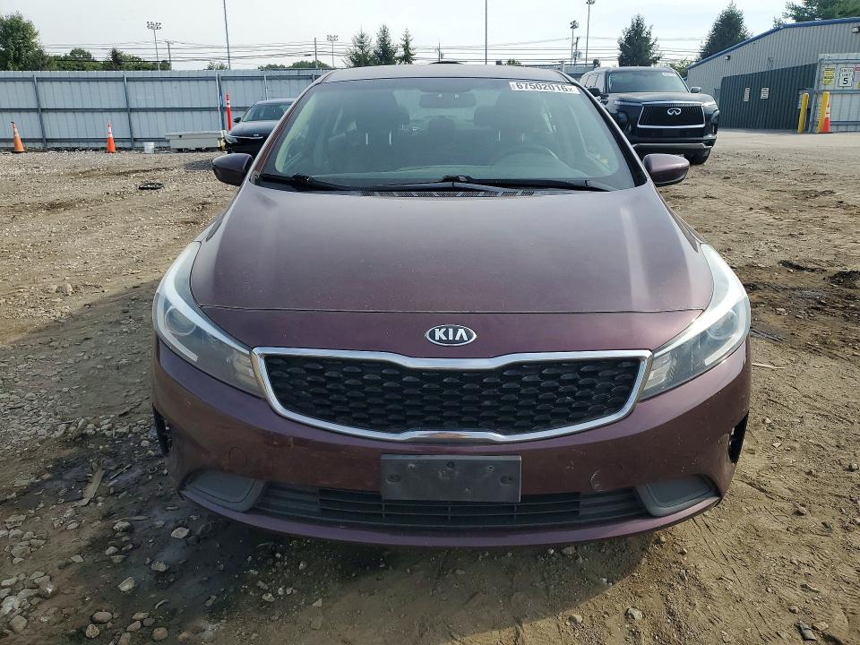 67502016 :رقم المزاد ، 3KPFK4A78JE250876 vin ، 2018 Kia Forte مزاد بيع