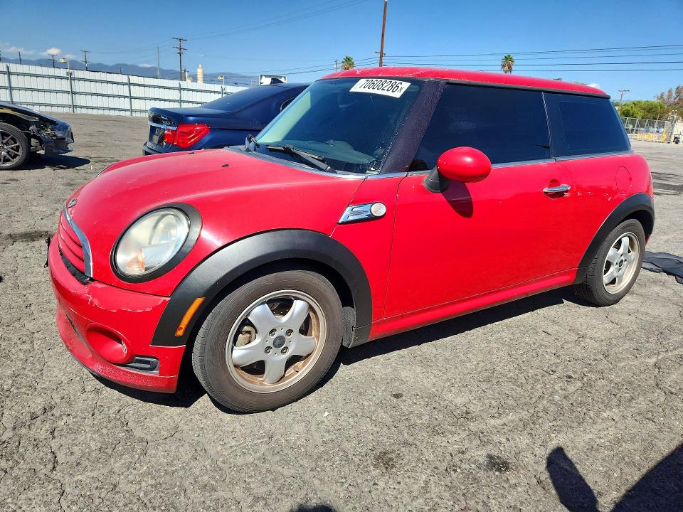 Продаж на аукціоні авто 2011 Mini Cooper, vin: WMWSU3C53BT091186, номер лоту: 70608286