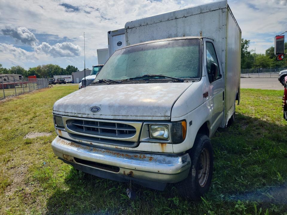 2002 Ford Econoline მანქანა იყიდება აუქციონზე, vin: 1FDSE35L32HA92655, აუქციონის ნომერი: 66189636