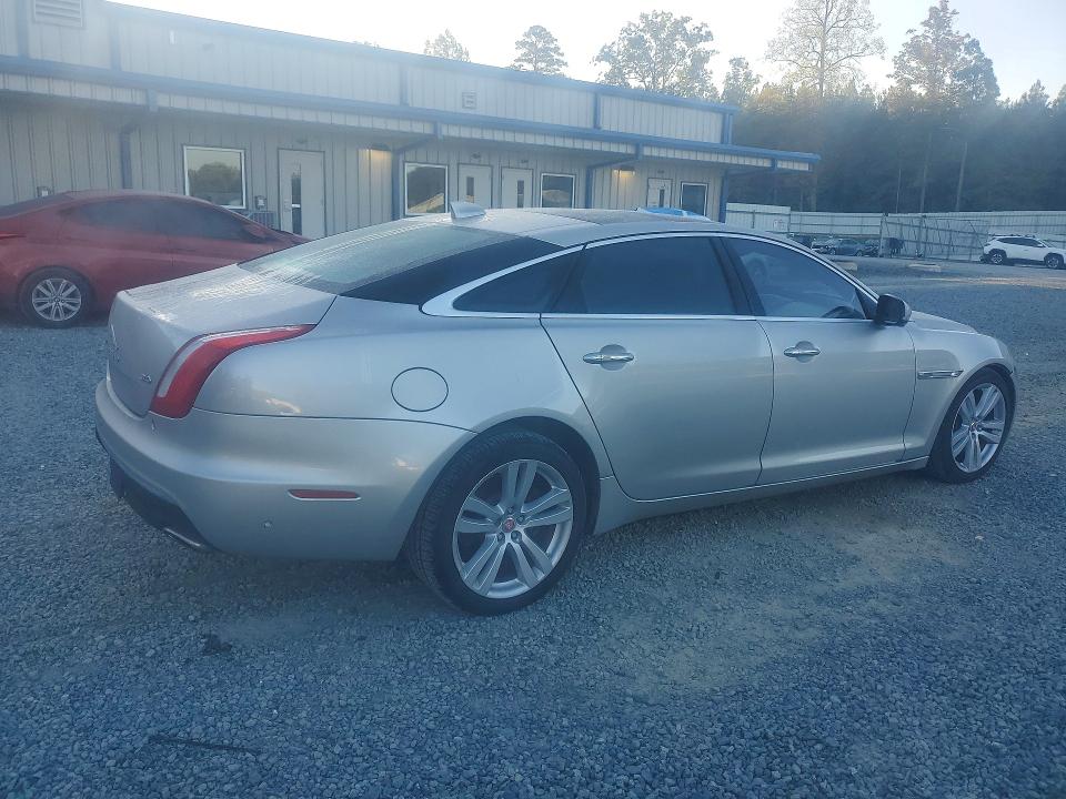 70875976 :رقم المزاد ، SAJWA2G72G8V96327 vin ، 2016 Jaguar Xjl مزاد بيع