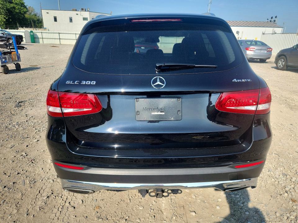 67988556 :رقم المزاد ، WDC0G4KB8HF174290 vin ، 2017 Mercedes-benz Glc مزاد بيع