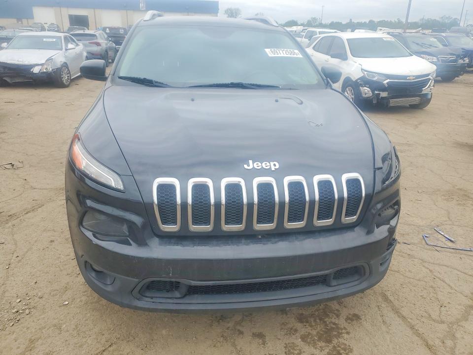 69772686 :رقم المزاد ، 1C4PJLCSXGW159674 vin ، 2016 Jeep Cherokee مزاد بيع