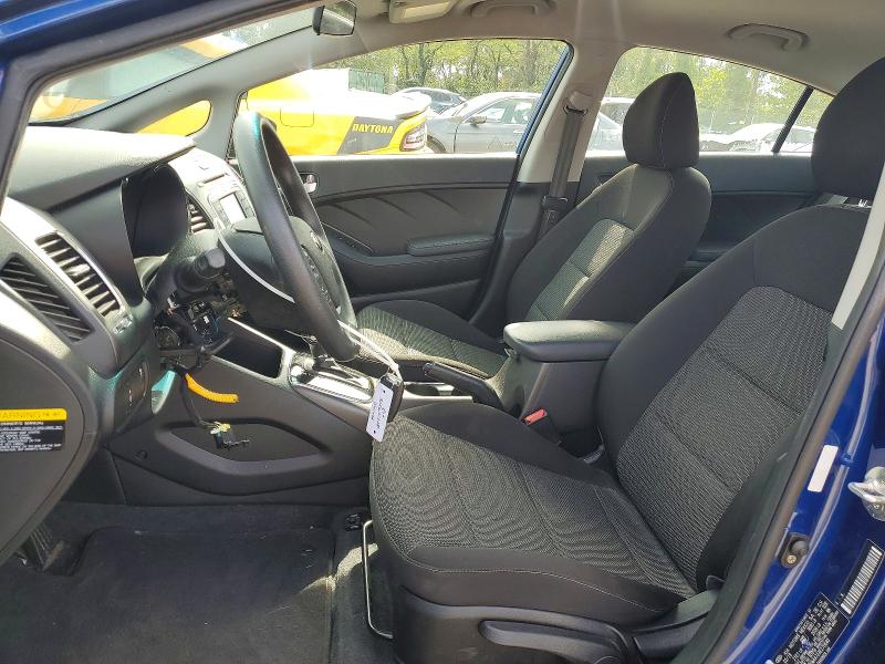 67948836 :رقم المزاد ، 3KPFK4A72JE270640 vin ، 2018 Kia Forte مزاد بيع