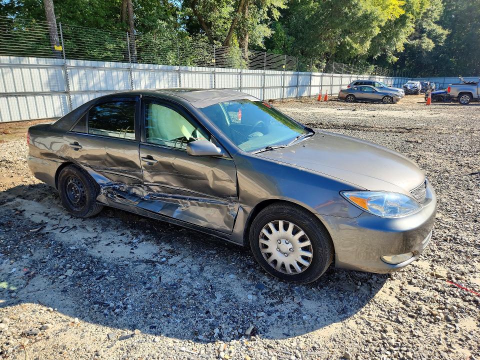 Auction sale of the 2004 Toyota Camry, vin: 4T1BE30K44U811503, lot number: 68880626