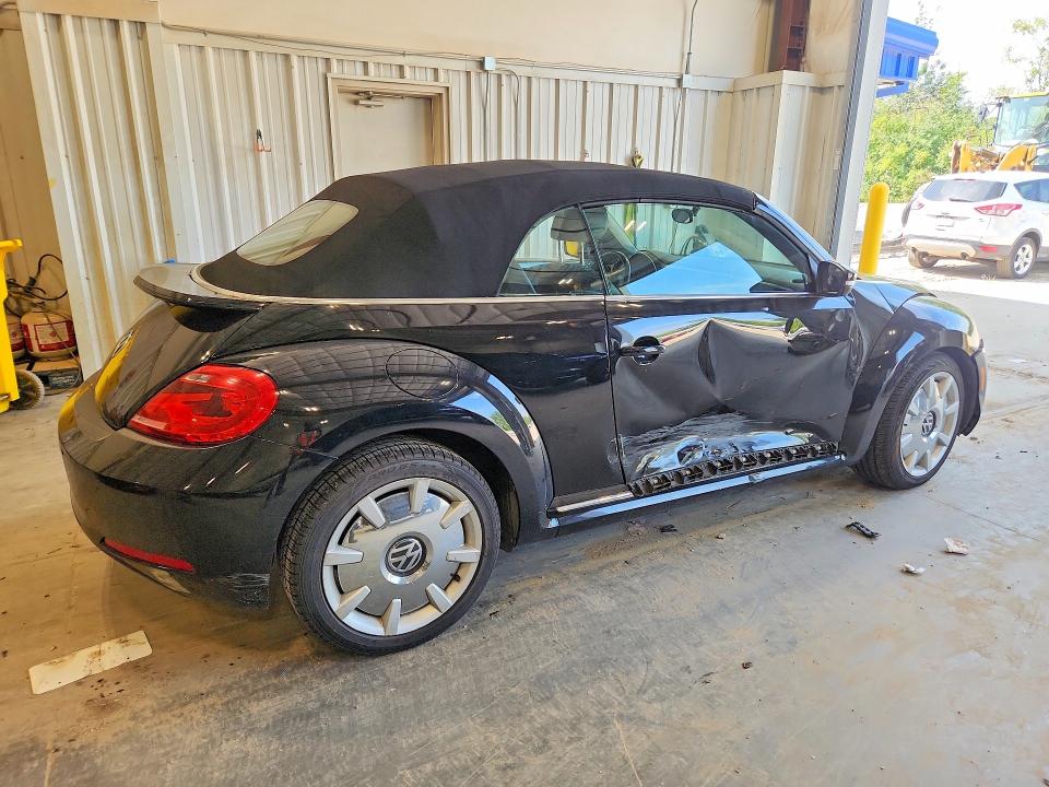 2013 Volkswagen Beetle მანქანა იყიდება აუქციონზე, vin: 3VW5P7AT6DM811885, აუქციონის ნომერი: 66926786