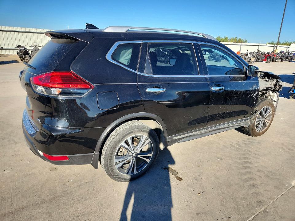 Продажа на аукционе авто 2017 Nissan Rogue, vin: JN8AT2MT3HW400241, номер лота: 67207046