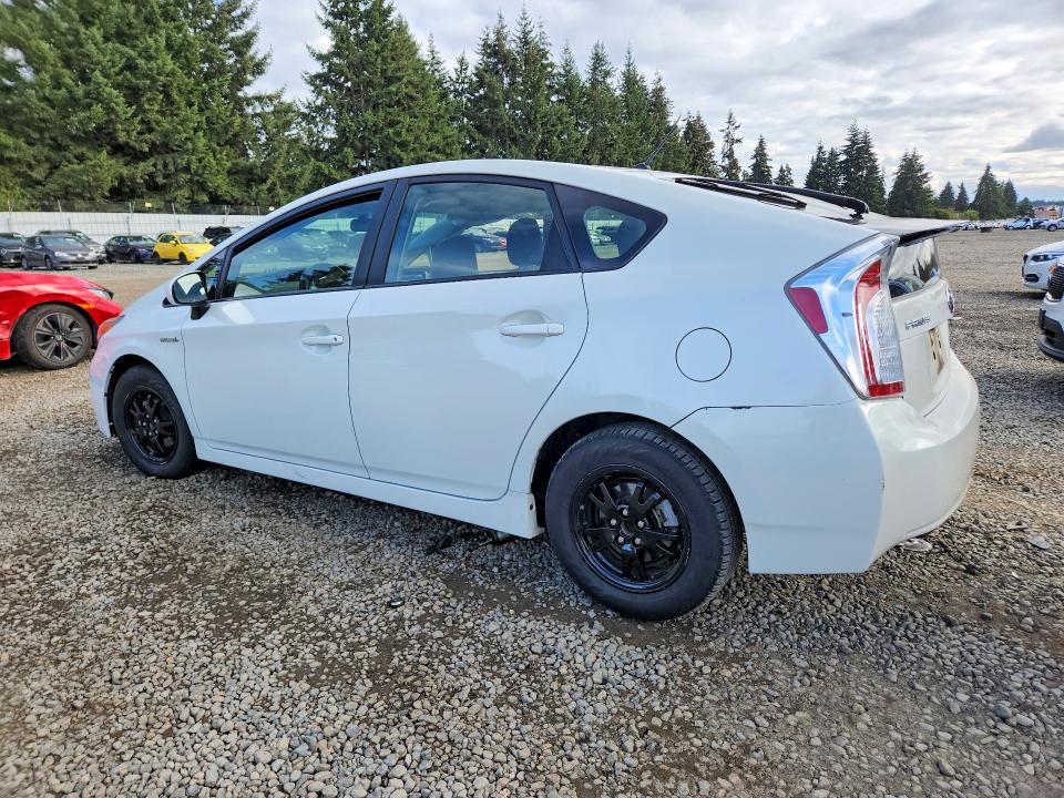 2015 Toyota Prius მანქანა იყიდება აუქციონზე, vin: JTDKN3DU2F1884048, აუქციონის ნომერი: 69943506