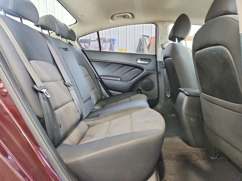 2018 Kia Forte მანქანა იყიდება აუქციონზე, vin: 3KPFL4A75JE251464, აუქციონის ნომერი: 68364146