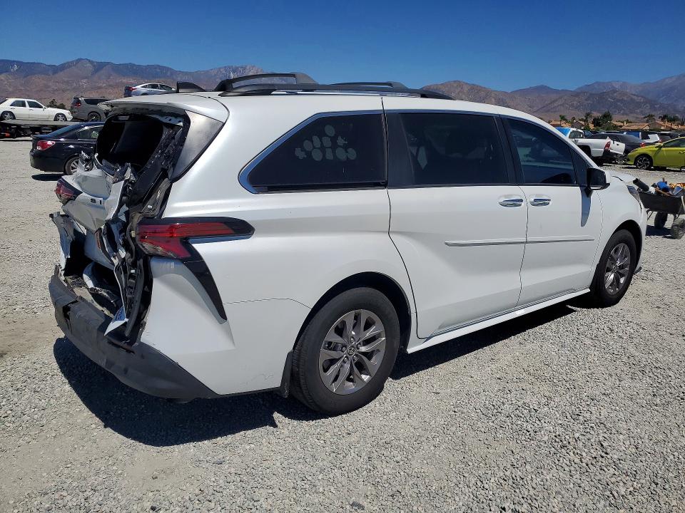 Продажа на аукционе авто 2022 Toyota Sienna, vin: 5TDYRKEC2NS092398, номер лота: 67546086