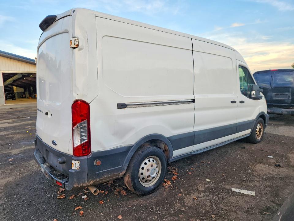 70882756 :رقم المزاد ، 1FTBR2C81LKA07933 vin ، 2020 Ford Transit مزاد بيع