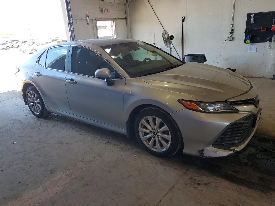 Auction sale of the 2018 Toyota Camry, vin: 4T1B11HK0JU647487, lot number: 70659476