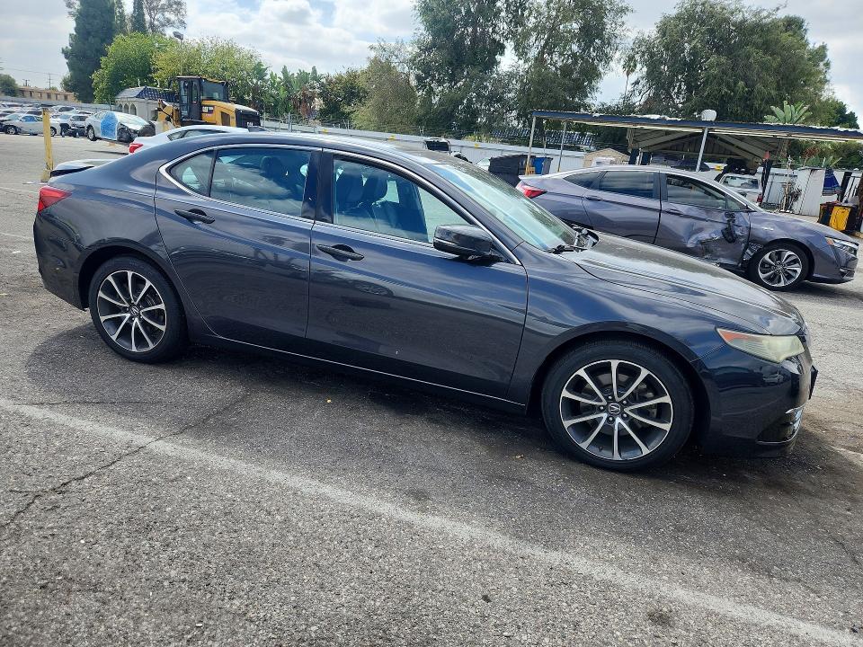 69404396 :رقم المزاد ، 19UUB2F57FA002665 vin ، 2015 Acura Tlx مزاد بيع