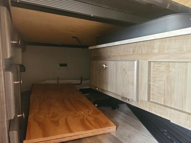 2022 Rockwood Travel Trailer მანქანა იყიდება აუქციონზე, vin: 4X4CFM415ND314811, აუქციონის ნომერი: 69140916