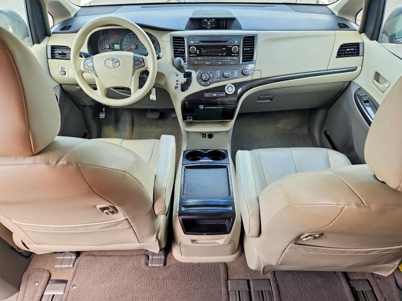 2011 Toyota Sienna მანქანა იყიდება აუქციონზე, vin: 5TDKK3DC0BS122222, აუქციონის ნომერი: 70513436