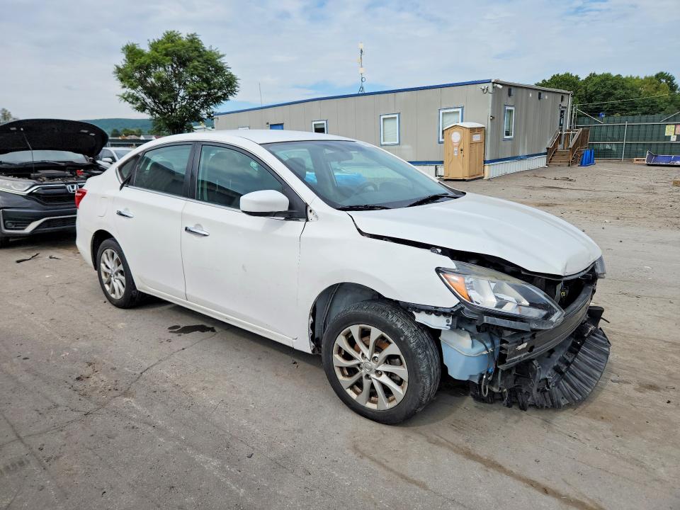Продаж на аукціоні авто 2018 Nissan Sentra, vin: 3N1AB7AP1JL653138, номер лоту: 67616376