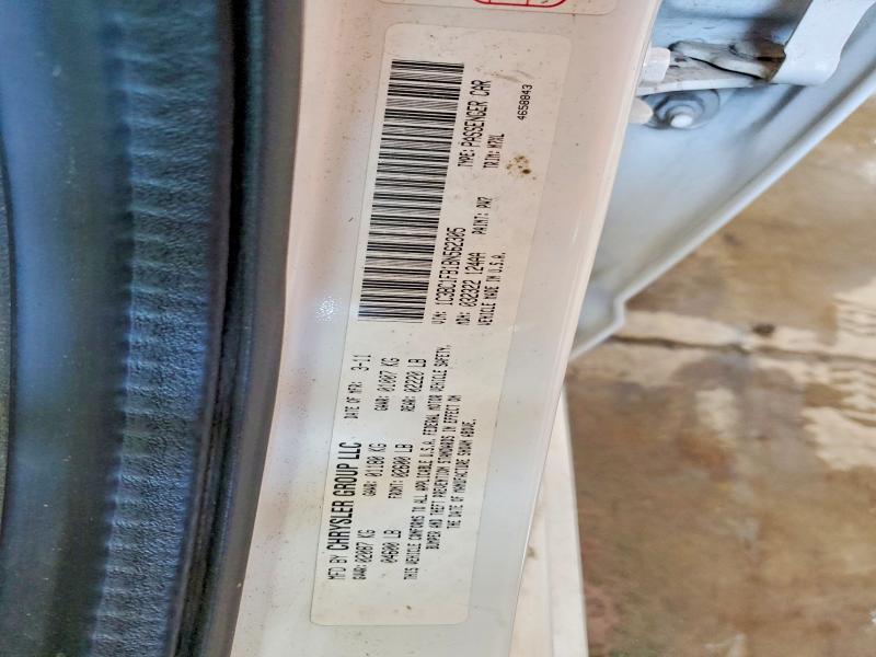 67833656 :رقم المزاد ، 1C3BC1FB1BN562305 vin ، 2011 Chrysler 200 مزاد بيع