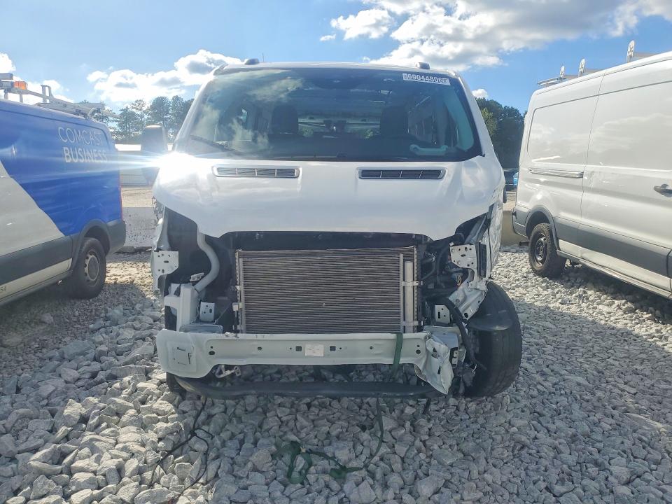 69044806 :رقم المزاد ، 1FTBR1Y82TKA63477 vin ، 2026 Ford Transit 250 مزاد بيع
