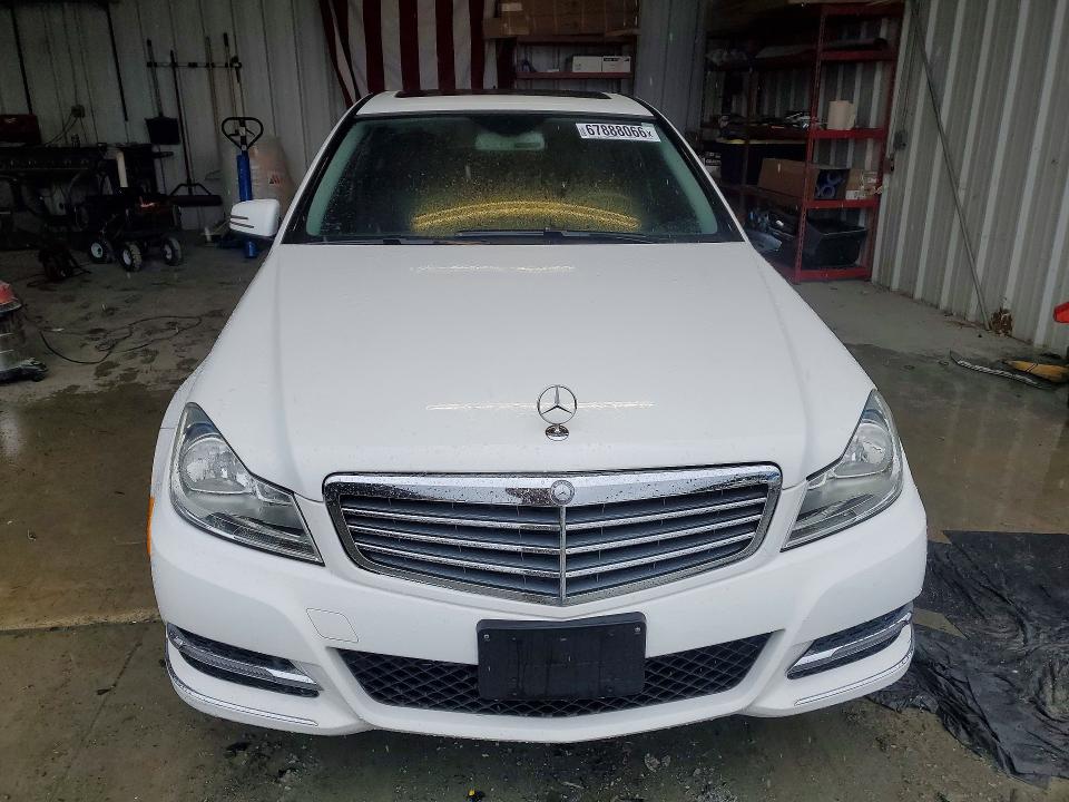 67888066 :رقم المزاد ، WDDGF8AB8DA829609 vin ، 2023 Mercedes-benz C مزاد بيع