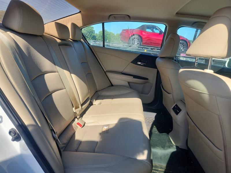 2015 Honda Accord მანქანა იყიდება აუქციონზე, vin: 1HGCR3F89FA027400, აუქციონის ნომერი: 68827976