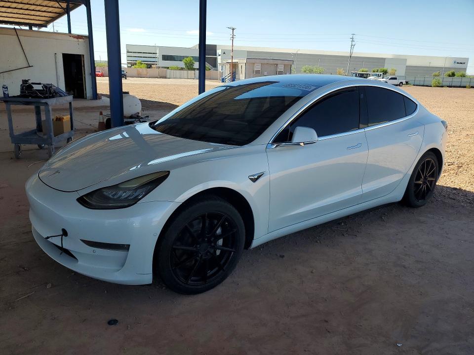 68521736 :رقم المزاد ، 5YJ3E1EA6KF401711 vin ، 2019 Tesla Model 3 مزاد بيع
