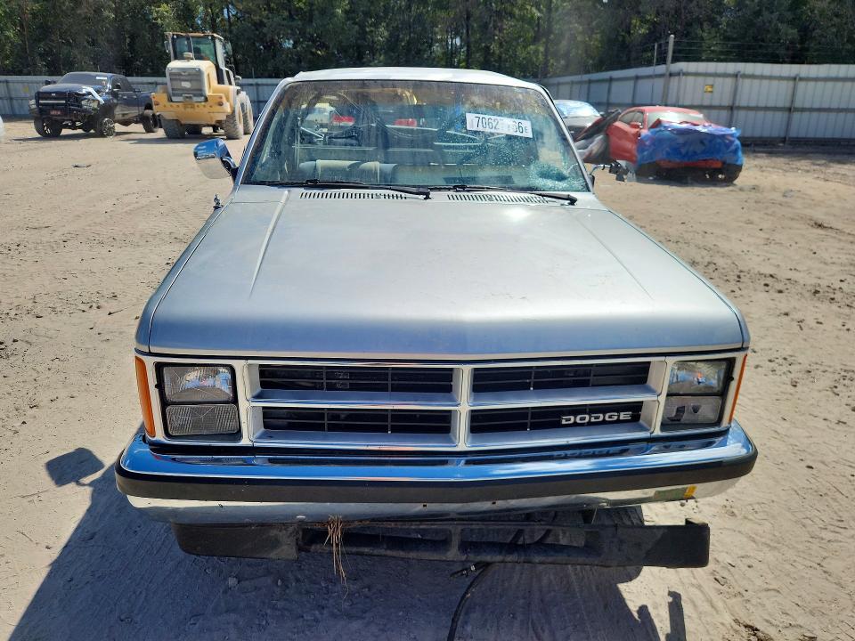 70627766 :رقم المزاد ، 1B7FN14XXJS796402 vin ، 1988 Dodge Dakota مزاد بيع