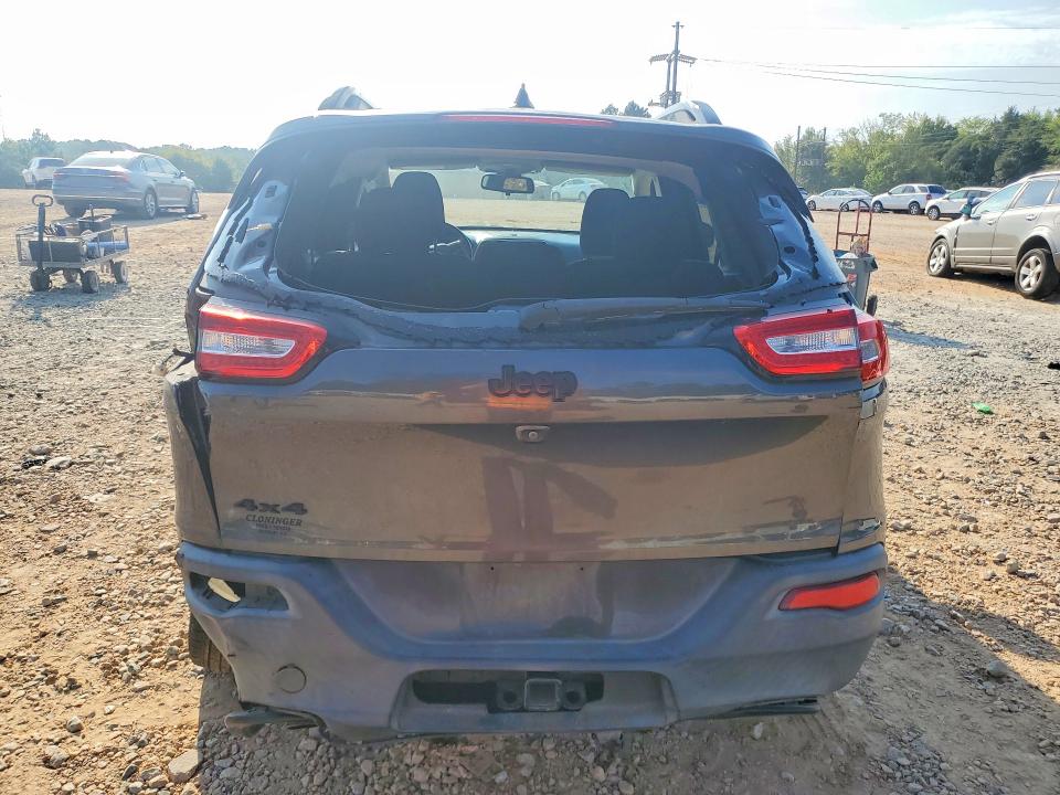 69595536 :رقم المزاد ، 1C4PJMCB6FW740044 vin ، 2015 Jeep Cherokee مزاد بيع