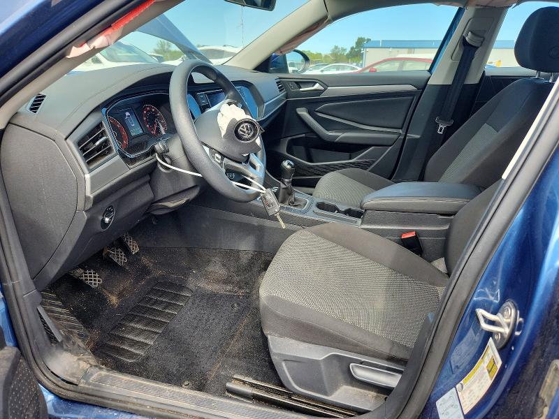 68427166 :رقم المزاد ، 3VWN57BU1MM085401 vin ، 2021 Volkswagen Jetta مزاد بيع