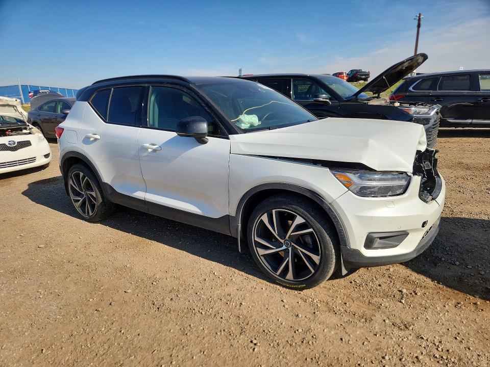 Продажа на аукционе авто 2022 Volvo Xc40, vin: YV4162UM0N2668997, номер лота: 69042926