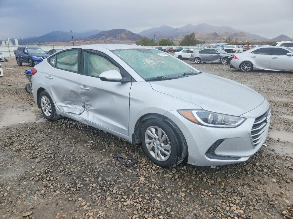 70750486 :رقم المزاد ، KMHD74LF3HU372114 vin ، 2017 Hyundai Elantra مزاد بيع