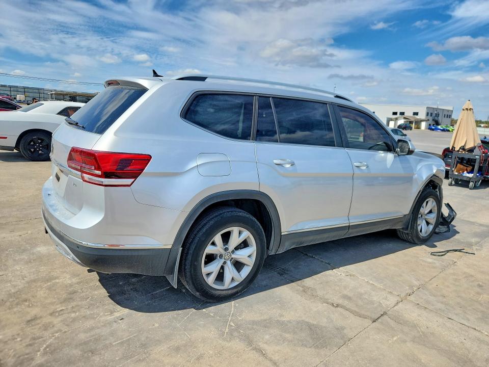 70886716 :رقم المزاد ، 1V2ER2CA4JC519868 vin ، 2018 Volkswagen Atlas مزاد بيع