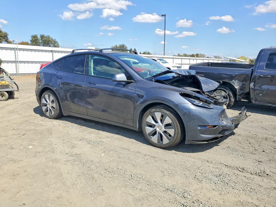 68094076 :رقم المزاد ، 7SAYGAEE2PF865561 vin ، 2023 Tesla Model Y مزاد بيع