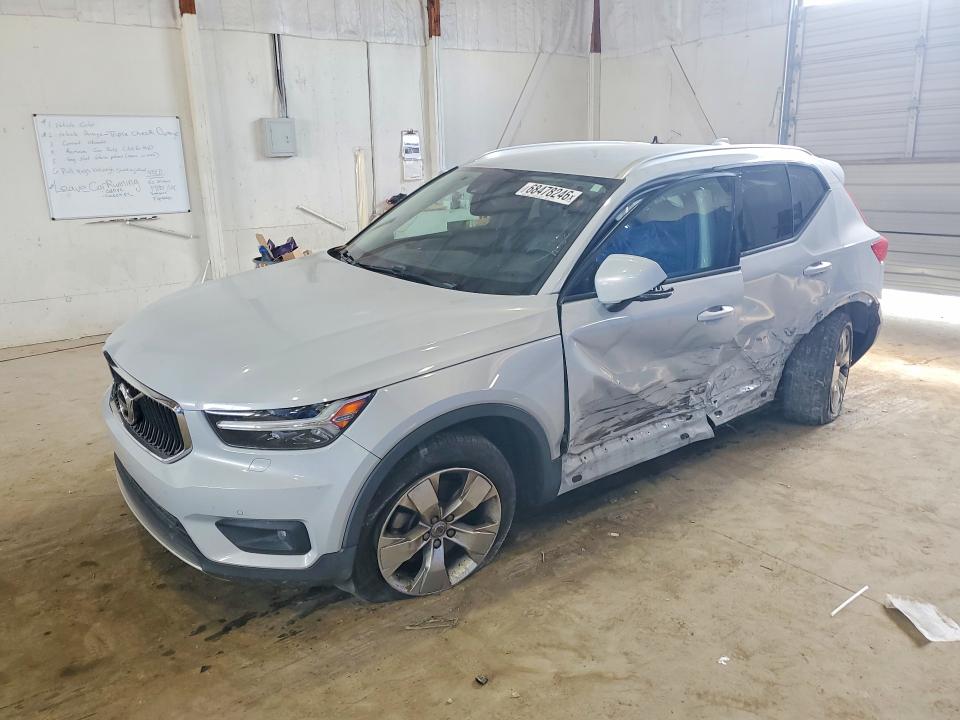 Продажа на аукционе авто 2021 Volvo Xc40, vin: YV4162UK1M2573216, номер лота: 68478246