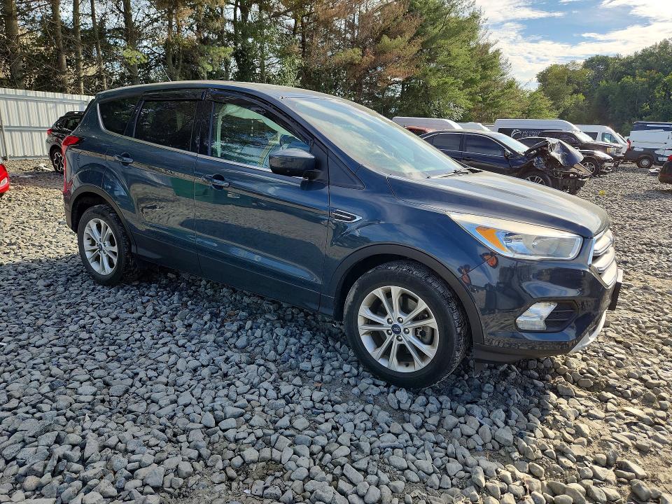 2019 Ford Escape მანქანა იყიდება აუქციონზე, vin: 1FMCU9GD4KUB91170, აუქციონის ნომერი: 68185676