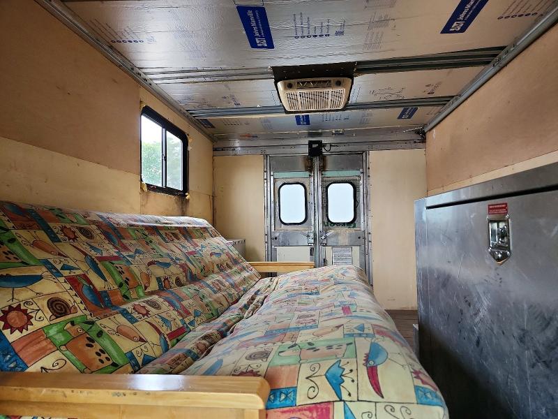 68415416 :رقم المزاد ، 1GDJG31U171241424 vin ، 2007 Gmc Savana مزاد بيع