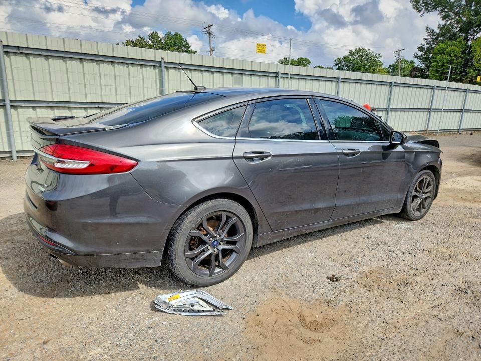 67207856 :رقم المزاد ، 3FA6P0HD2JR112657 vin ، 2018 Ford Fusion مزاد بيع