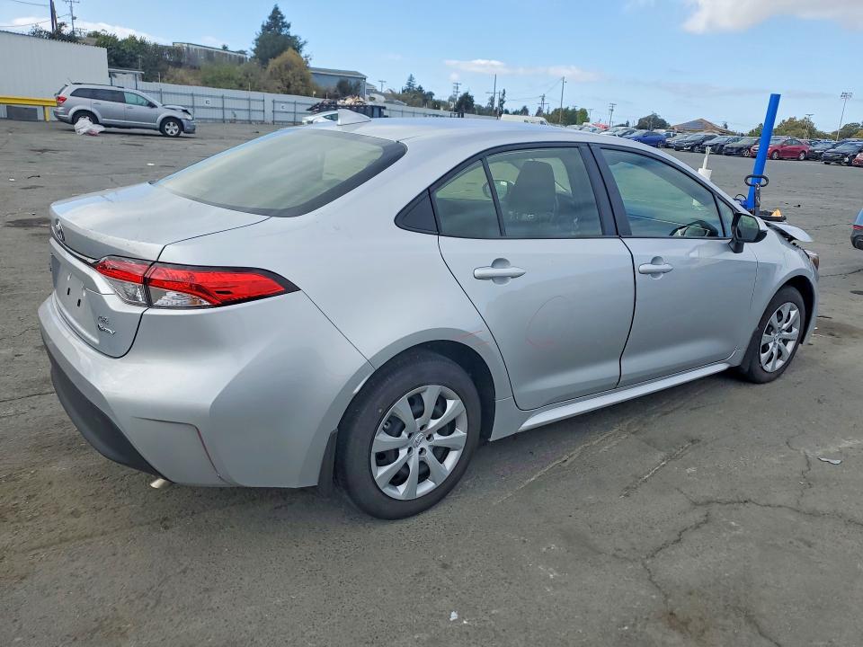 2026 Toyota Corolla Hybrid მანქანა იყიდება აუქციონზე, vin: JTDBCMFEXT3150940, აუქციონის ნომერი: 67323766