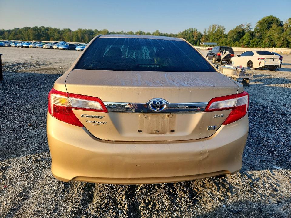 69855696 :رقم المزاد ، 4T1BD1FK8CU038774 vin ، 2012 Toyota Camry Hybrid مزاد بيع