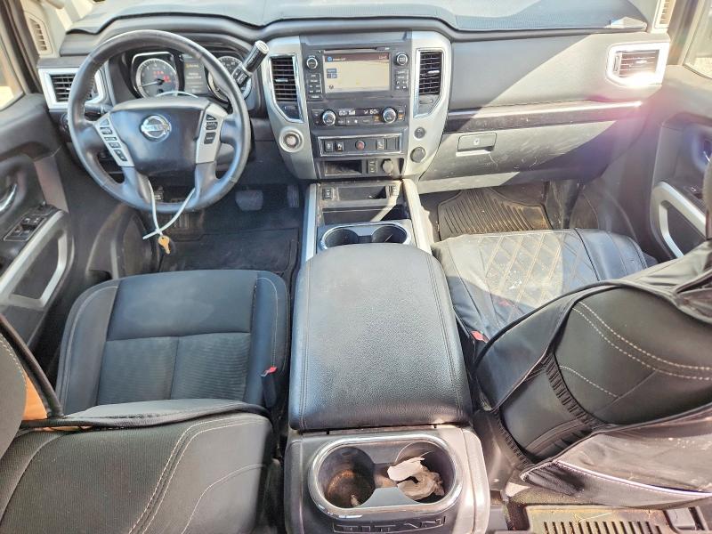70437306 :رقم المزاد ، 1N6AA1C61HN572018 vin ، 2017 Nissan Titan مزاد بيع