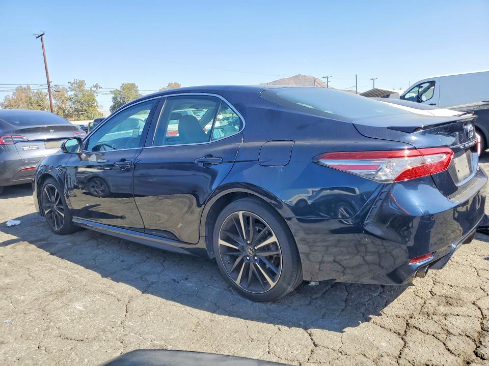 2018 Toyota Camry მანქანა იყიდება აუქციონზე, vin: 4T1B61HK1JU654210, აუქციონის ნომერი: 68719356