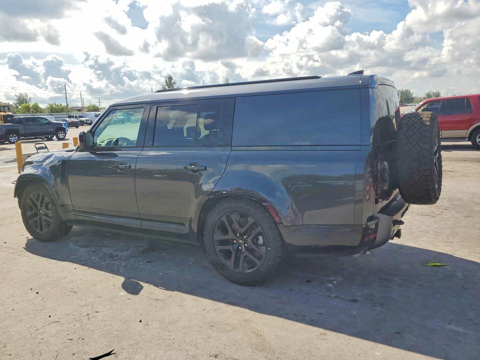 Продажа на аукционе авто 2024 Land Rover Defender, vin: SALEWFEU2R2353773, номер лота: 68140656