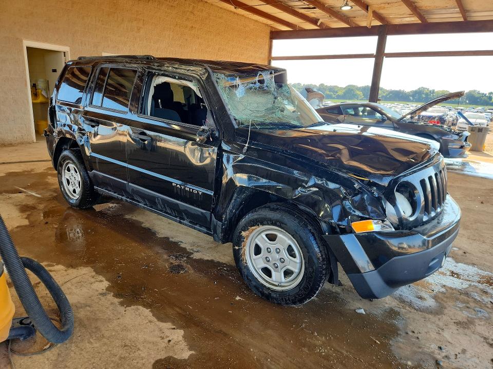 67498226 :رقم المزاد ، 1C4NJPBA6CD664088 vin ، 2012 Jeep Patriot مزاد بيع