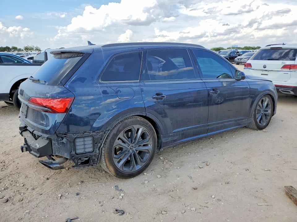 2025 Audi Q7 მანქანა იყიდება აუქციონზე, vin: WA1VVBF75SD026767, აუქციონის ნომერი: 67289466