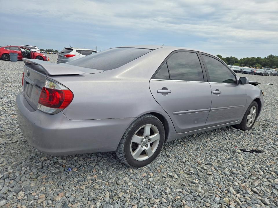 70707716 :رقم المزاد ، JTDBE32K263065501 vin ، 2006 Toyota Camry مزاد بيع