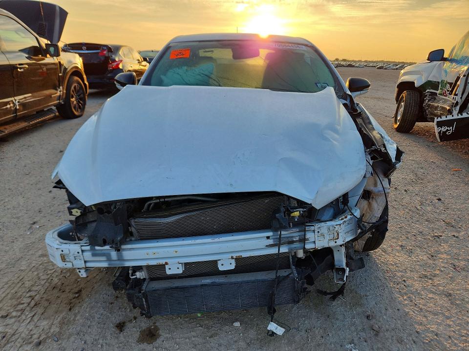 Продажа на аукционе авто 2018 Ford Fusion, vin: 3FA6P0HDXJR192774, номер лота: 70684456