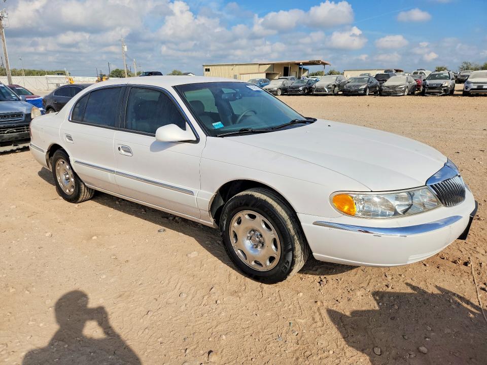 69390156 :رقم المزاد ، 1LNFM97V3WY640553 vin ، 1998 Lincoln Continental مزاد بيع