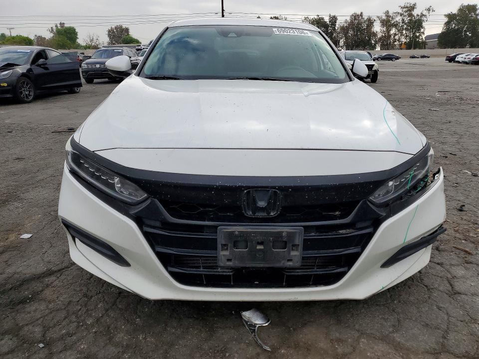 69023106 :رقم المزاد ، 1HGCV1F15KA016990 vin ، 2019 Honda Accord مزاد بيع
