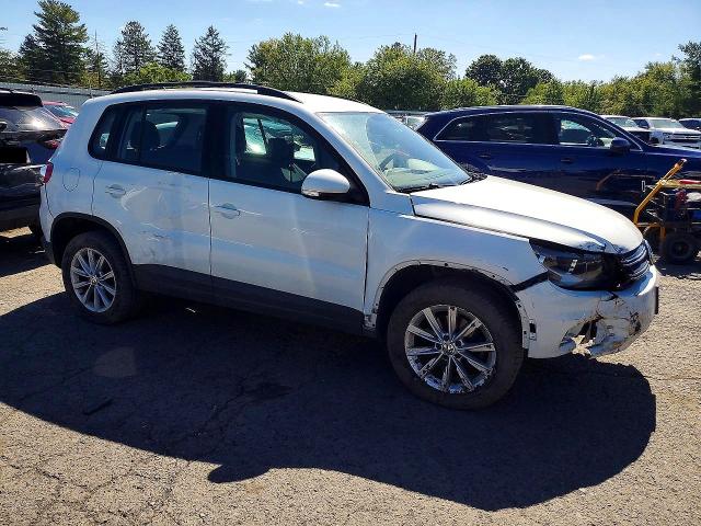 69246046 :رقم المزاد ، WVGBV7AX7HK054602 vin ، 2017 Volkswagen Tiguan مزاد بيع