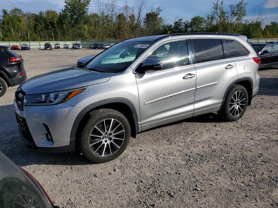Auction sale of the 2017 Toyota Highlander, vin: 5TDJZRFHXHS470783, lot number: 67756086