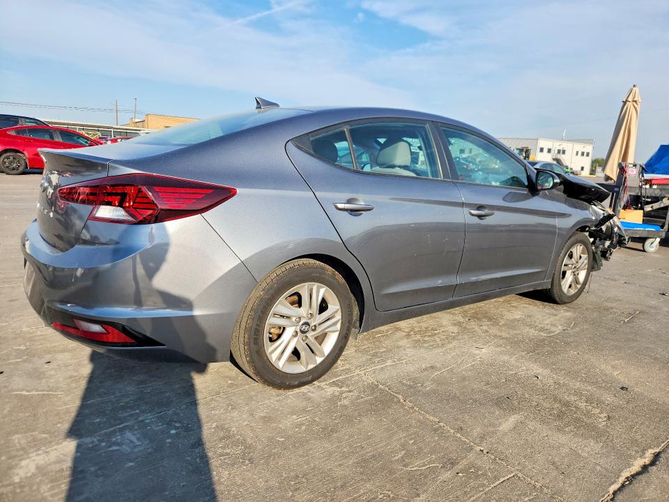69984646 :رقم المزاد ، 5NPD84LFXKH482452 vin ، 2019 Hyundai Elantra مزاد بيع